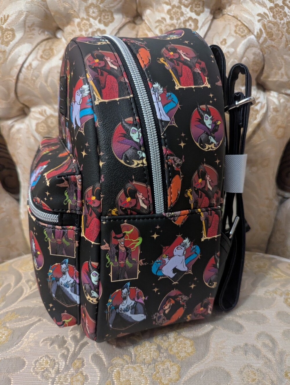 Disney Villains Portraits and Stars Loungefly Backpack - Picture 2 of 7